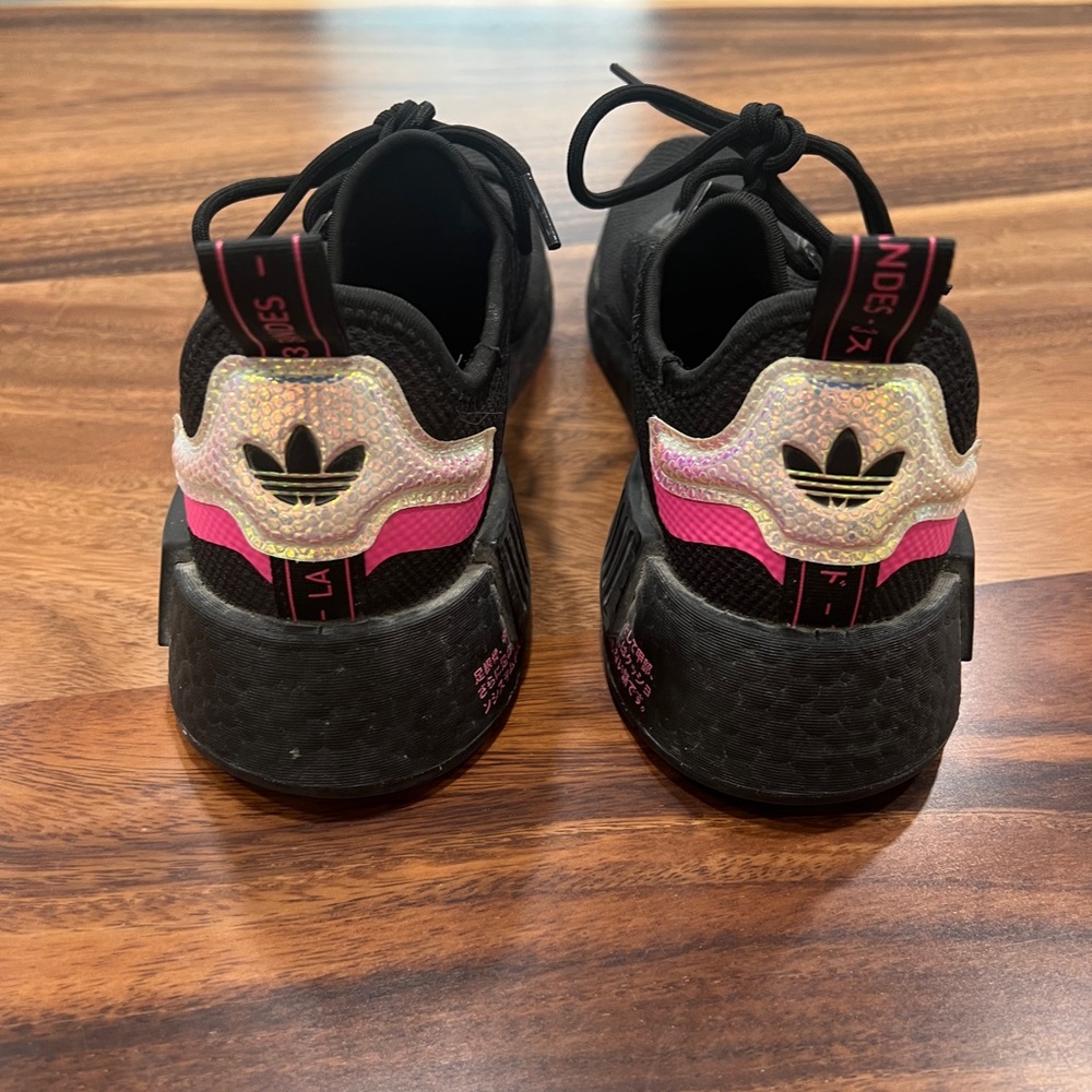 Adidas Mnd Sneakers Women’s 8.5
